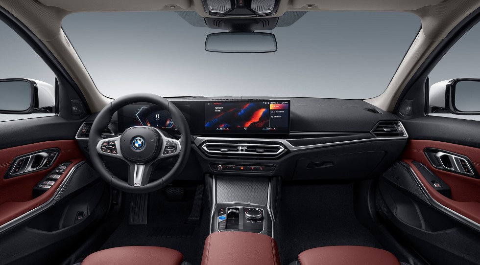 2023 BMW 328i Interior