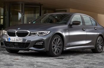 2023 BMW 330e Specs and Overview
