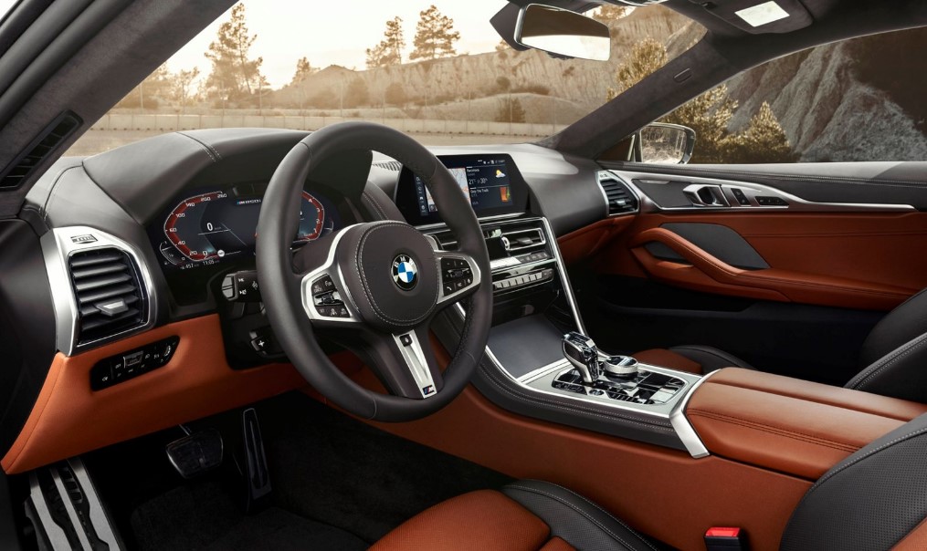 2023 BMW 850i Interior