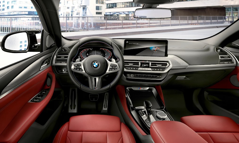 2023 BMW X3 Interior