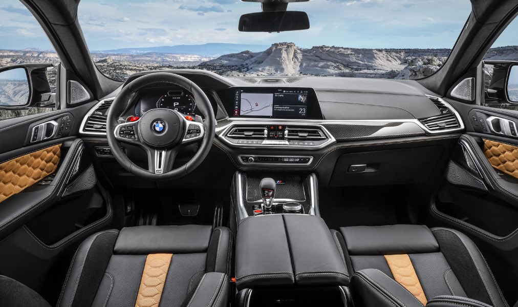 2023 BMW X6 Interior