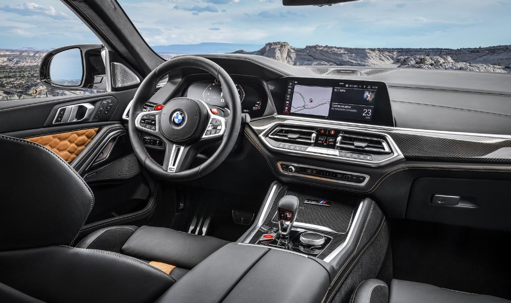 2023 BMW X6M Interior