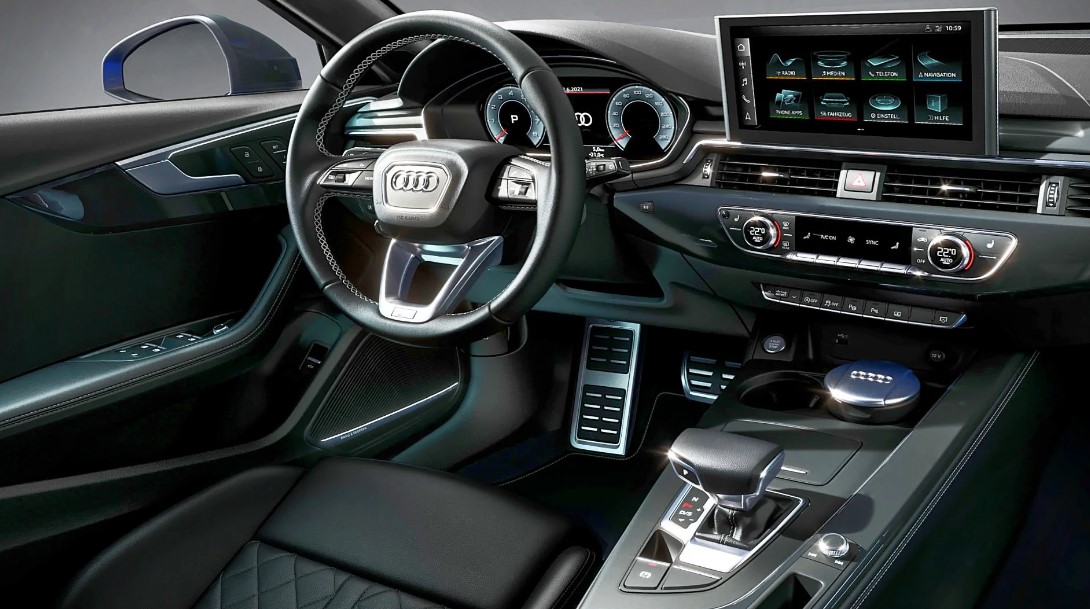 2024 Audi A4 Avant Interior
