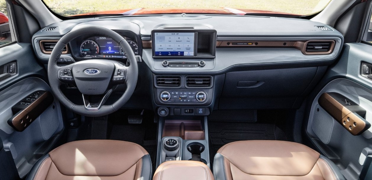 2024 Ford Maverick Hybrid AWD Interior