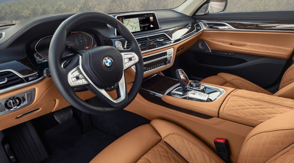 2024 BMW i5 Sedan Interior