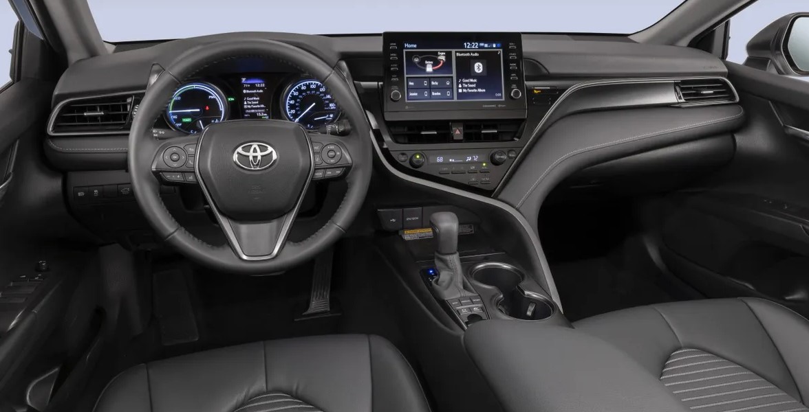 2024 Toyota Camry SE Hybrid Nightshade Review, Specs & Price Cars Frenzy