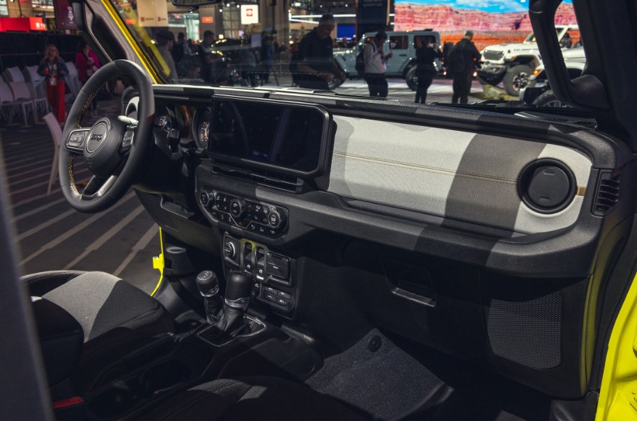 2024 Jeep Wrangler Willys Sport Interior