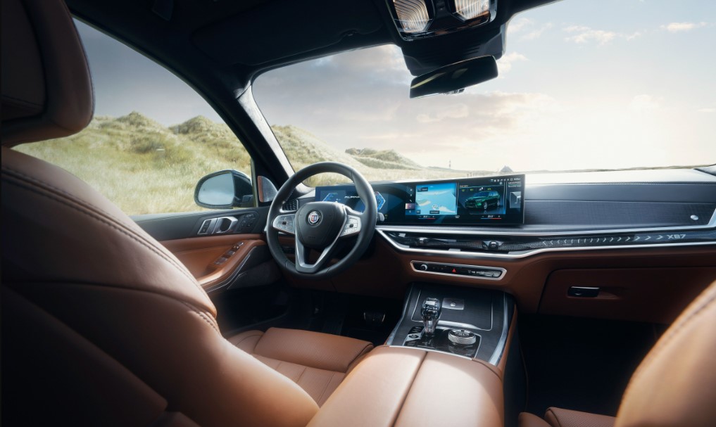 2024 BMW Alpina XB7 Interior