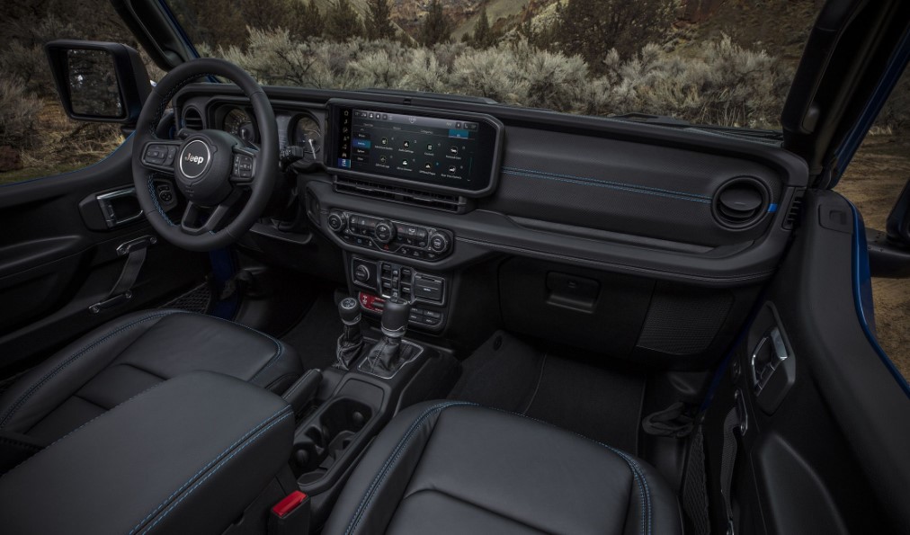 2024 Jeep Rubicon Interior