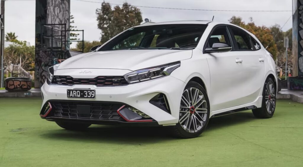 Kia Cerato Sedan 2024 - Lian Loreen