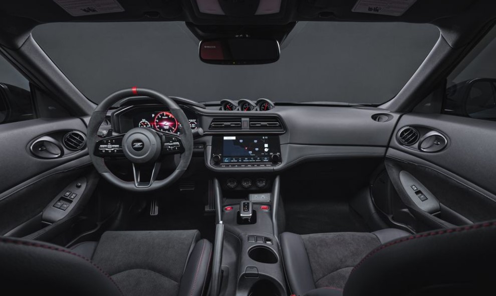 2024 Nissan Z Roadster Interior
