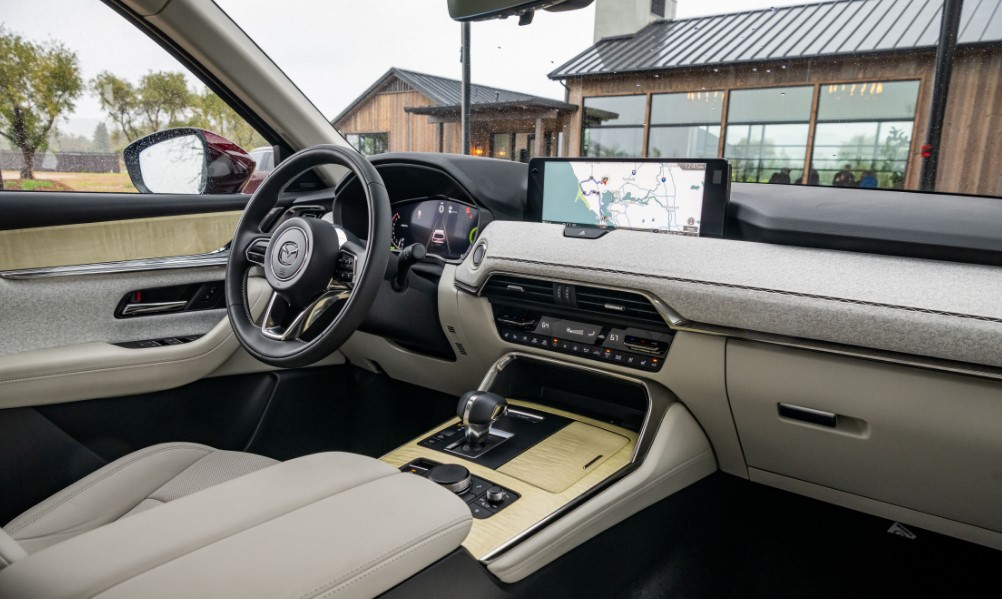2025 Mazda CX-90 Interior